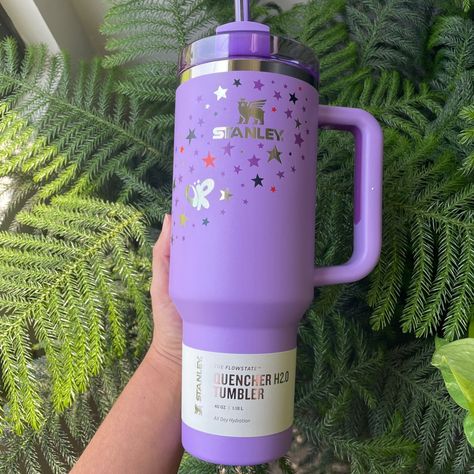 Merch For Business, Trendy Water Bottles, Olivia + Core + Aesthetic, Stanley Cups, Purple Vibe, Cute Water Bottles, Cute Cups, + Core + Aesthetic, Fun Cup