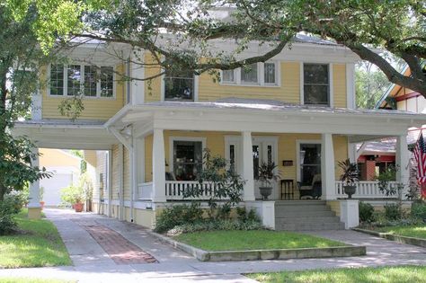 Front view with large porch and porte cochere (Click to Close) Square Houses, Four Square Homes, Older Homes, Antebellum Homes, Porte Cochere, Yellow House, Casas Coloniales, Large Family Rooms, Yellow Houses