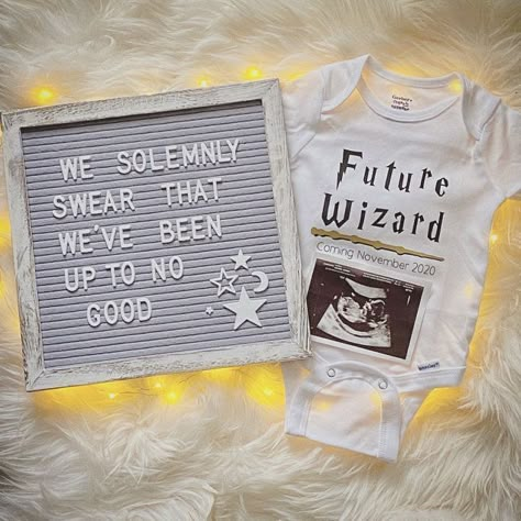 Harry Potter Baby Announcement, Announcing Pregnancy, Fun Pregnancy Announcement, Harry Potter Nursery, Fun Baby Announcement, Cute Pregnancy Announcement, Baby Announcement Pictures, Harry Potter Baby Shower