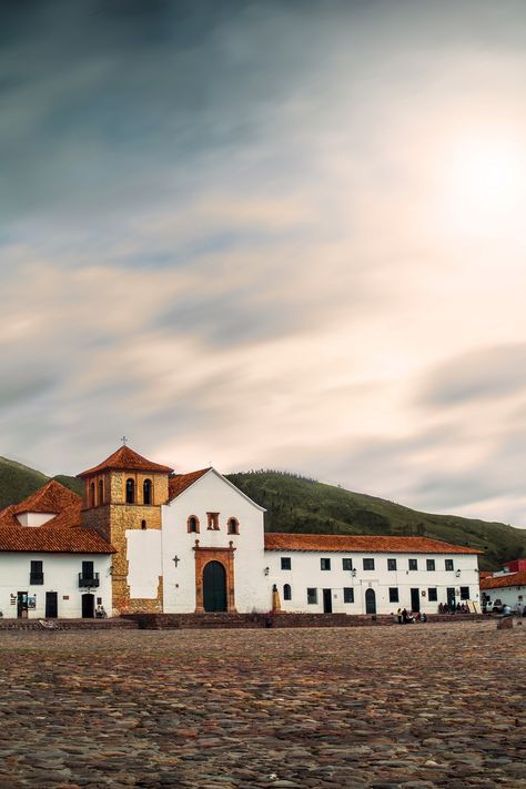 Villa de Leyva larga exposición  Villa de Leyva, Boyacá, Colombia Visual Board, Photo Wall Art, Home Signs, Global Community, Photo Book, Photo Art, The Good Place, Villa, Indonesia