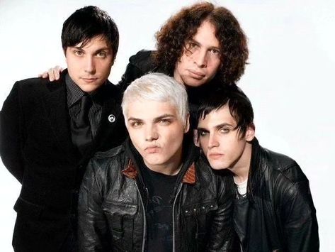 Don't they all just look so good ? 😽 #mcr #mychemicalromance #mcrmy #gerardway #raytoro #mychem #frankiero #mikeyway #theblackparade #threecheersforsweetrevenge #dangerdays #ibroughtyoumybulletsyoubroughtmeyourlove #mcredit #mcrreturn #hesitantaliengerard #hesitantalien #lolaplug My Chemical Romance Photoshoot, Romance Photoshoot, Ray Toro, I Love Mcr, Black Parade, Mikey Way, Frank Iero, Emo Bands, Gerard Way