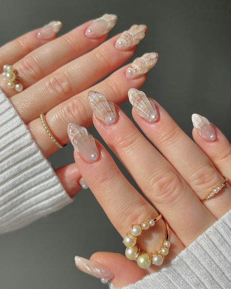 Shell Nails, Mermaid Nail, Mermaid Nails, Nail Tutorials, Nail Inspo, Summer Nails, I Saw, Shells, Mermaid