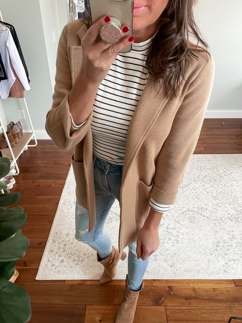 Camel Blazer Outfits Women, Sweater Blazer Outfit, Camel Blazer Outfit, Blazer Outfits Women, Conference Outfit, Classy Sweater, Camel Blazer, Tan Blazer, Outfit Plan