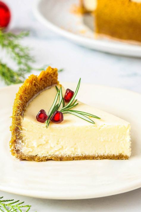 Cheesecake Garnish, Old Fashioned Cheesecake Recipe, Easy Eggnog Cheesecake, Easy Graham Cracker Crust, Cheesecake Recipe Easy, Eggnog Cheesecake Recipe, Cheesecake Recipes Easy Homemade, The Novice Chef, Easy Eggnog