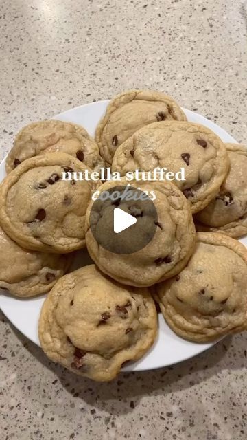 Easy At Home Desserts, Nutella Stuffed Cookies, Nutella Cookies Recipe, Nutella Cookie, Viral Recipes, Stuffed Cookies, Nutella Cookies, Browned Butter, Nutella Recipes