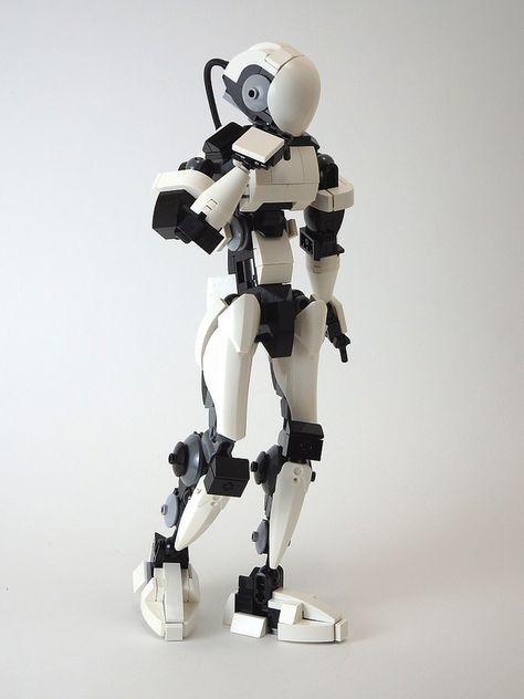 iRIS | by jan_lego Lego Hacks, Lego Bots, Lego Dragon, Lego Mindstorms, Lego Army, Lego Sculptures, Awesome Lego, Amazing Lego Creations, Lego Mechs