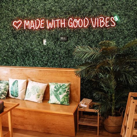 Social Media Marketing on Instagram: ““Hey, I know it’s Monday. But it’s also a new day and a new week. And in that lies a new opportunity for something special to happen.”…” Good Vibes Neon Sign, Vibes Neon Sign, Selfie Wall, Led Decoration, Commercial Signs, Neon Signs Home, Neon Wall Art, Neon Logo, Event Exhibition