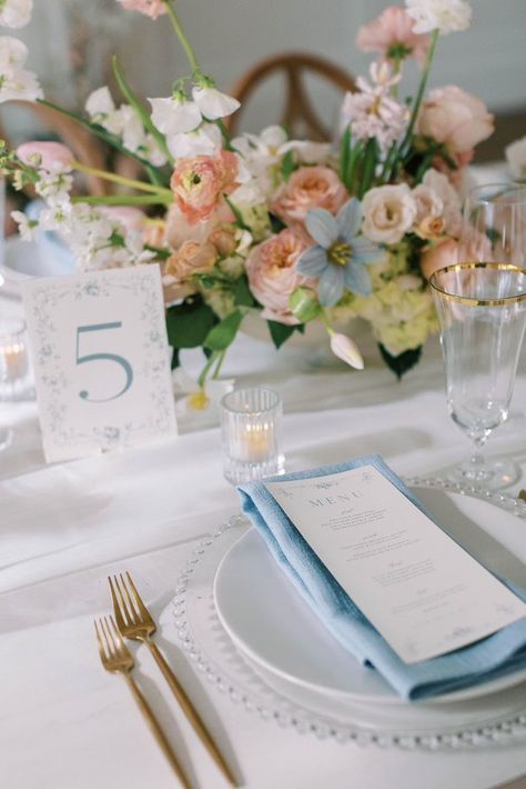 Pastel Wedding Round Table, Wedding Table Setup Ideas, Wedding Color Schemes Colorful, Table Setting For Buffet Wedding, Round Wedding Tablescapes, June Wedding Color Palette, Circular Wedding Table Decor, Pink Blue Green Wedding, Sage Green Garden Wedding