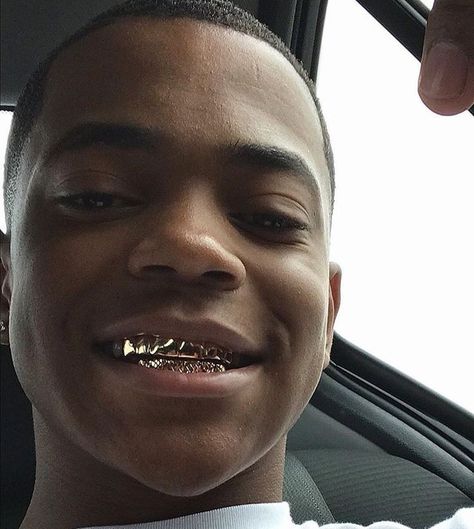 Gold Grillz Men, Grillz Men, Teeth Gems Diy, Grillz Silver, Michael Rainey, Black American Culture, Pretty Teeth, Silver Grillz, Grillz Teeth