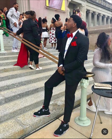 Sweet 16 Men Outfit, Senior Prom Men Outfit, Men's Graduation Outfit, Hollywood Theme Prom Outfits Men, Sneakerball Outfits For Men, Black Man Prom Outfit, Dunks With Suit, Sneaker Ball Men Outfit, Prom Suit With Jordans