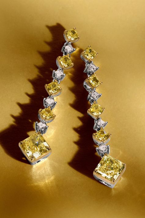 Sunkissed and shining in Sunny Yellow Diamonds is our style all summer long. ☀️ Where are you wearing these couture drop earrings? #couture #sunny #diamonds #earrings #carats #jewellery Light Yellow Diamond, Gold Couture, Brownish Yellow, Fancy Light, Diamonds Earrings, Flawless Diamond, Yellow Diamonds, Fancy Lights, Fancy Yellow Diamond