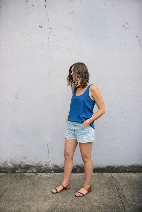 Summer Mid-rise Shorts For Day Out, Summer Outfits For Extreme Heat, Casual Mid-rise Shorts For Summer, Relaxed Shorts For Summer Day Out, Relaxed Fit Knee-length Summer Shorts, Cozy Summer Cardigan For Day Out, Summer Swag Outfits, Summer Swag, Bachelorette Party Outfit