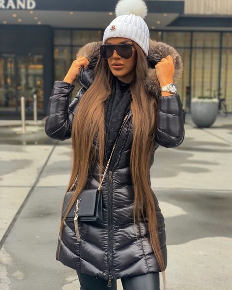 Instagram photo by Marijana Jurić • Jan 4, 2020 at 7:47 AM Moncler Jacket Women Outfit, Winter Cocktail Dress, Kylie Jenner Outfits Casual, Moncler Jacket Women, Puffer Jacket Outfit, Jacket Outfit Women, Fur Hood Jacket, Hooded Winter Coat, Leather Jacket Outfits