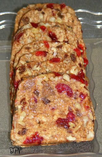 Ice Box Fruit Cake With Vanilla Wafers, Ice Box Fruit Cake Graham Crackers, Icebox Fruitcake Recipes Graham Crackers, Ice Box Fruit Cake Recipe, Ice Box Fruit Cake, No Bake Fruit Cake, Christmas Fruitcakes, Icebox Fruit Cake Recipe, Icebox Fruitcake