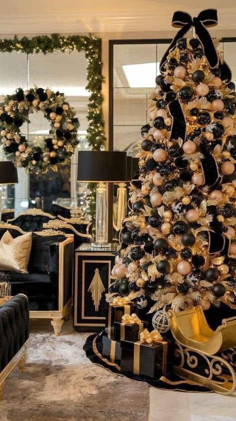 Black And Gold Christmas Tree, Glamorous Christmas Tree, Black Christmas Tree Decorations, Black And Gold Christmas, Glam Christmas Tree, Black Christmas Decorations, Black Gold Christmas, Luxury Christmas Decor, Glamorous Home