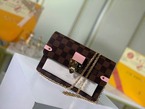 Chain Wallet, Louis Vuitton Wallet, Wallet Chain, Hermes Bag, Women's Bags, Luxury Bags, Bag Lady, Louis Vuitton, Wallet