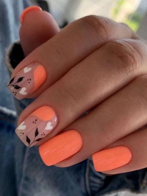 Coral Nail Designs: 45+ Trendiest Looks and Colors Coral Acrylic Nails, Uñas Color Coral, Neon Coral Nails, Coral Nails With Design, Posh Nails, Peach Nails, Coral Nails, Blush Nails, Short Acrylic Nails Designs