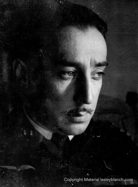 Romain Gary - Lesley Blanch Learn To Type, Romain Gary, Free In French, Power Couple, Madly In Love, First Novel, Guys Be Like, Military Uniform, Thirty One