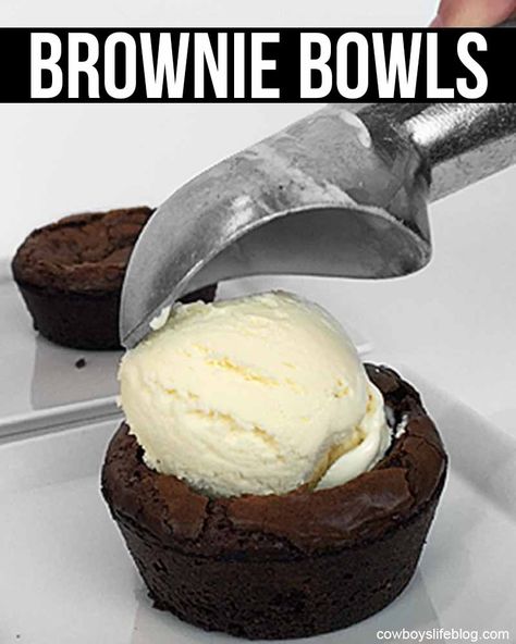 Hot Dog Wraps, Brownie And Ice Cream, Brownie Bowl, Ice Cream Brownie, Brownie Bowls, Ultimate Brownies, Cookie Bowls, Cookie Deserts, Brownie Sundae