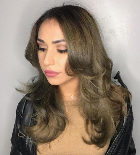 Olive Hair Colour, Light Ash Brown Hair, Balayage Hair Blonde Medium, Cool Blonde Hair Colour, Olive Hair, Natural Ash Blonde, Ash Blonde Hair Colour, Ombre Blond, Inspo Hair