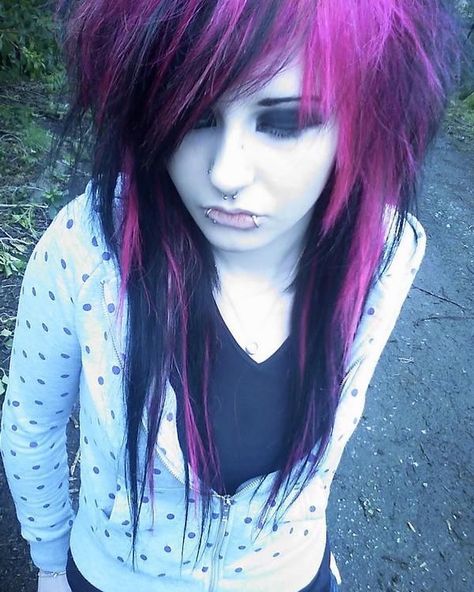 Scene Queen Hair, Black Scene Hair, Emo Scene Girls, Alex Evans, Dakota Rose, 2000s Scene, Audrey Kitching, Emo Scene Hair, Boy Hair