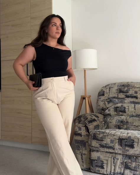 New summer favs from @charcoal_clothing #midsize #summeroutfit #midsizestyle #midsizefashion #midsizegals #summerstyle Mid Size Business Casual Summer, Black Skirt Midsize, Midsize Petite Outfits, Midsize Hourglass Outfits, Monaco Aesthetic, Midsize Fashion Summer, Hourglass Outfits, Outfit Midsize, F1 Monaco