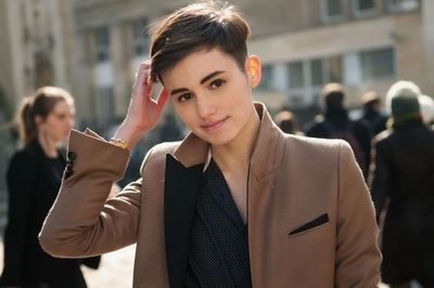 A comprehensive guide for all the girls curious about how to look like a boy… Short Brown Haircuts, Girls Short Haircuts, Indigo Children, Cute Short Haircuts, Boy Cuts, Undercut Pixie, Corte De Cabelo Masculino, Girl Haircuts, Androgynous Fashion