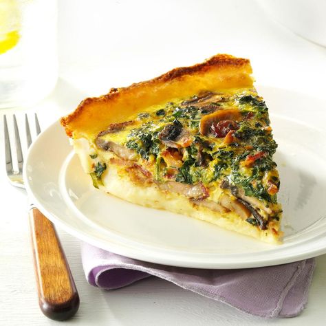 Spinach Quiche with Potato Crust Recipe -I love this recipe because it is great to use up leftover mashed potatoes and vegetables, especially the day after a big meal. You can substitute sweet Italian sausage for the bacon if you want a heartier quiche. —Heather King, Frostburg, Maryland Quiche With Potato Crust, Quiche With Spinach, Potato Quiche, Potato Crust, Cheese Mashed Potatoes, Leftover Potatoes, Spinach Quiche, Leftover Mashed Potatoes, Mini Quiche