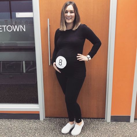 Pregnant Space Costume, Pregnant Halloween Costumes For Work, 9 Months Pregnant Halloween Costume, Easy Halloween Costumes Pregnant, Easy Costume Ideas For Pregnant Women, Pregnant Group Halloween Costumes, Easy Costumes For Pregnant Women, Easy Pregnant Costumes, Halloween Costume Ideas For Pregnant Mom