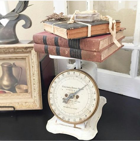 Decorating With Vintage Scales, Vintage Scale Decor, Old Scale, Scale Decor, Vintage Scales, Antique White Kitchen, Old Scales, Primitive Living, Balance Scale