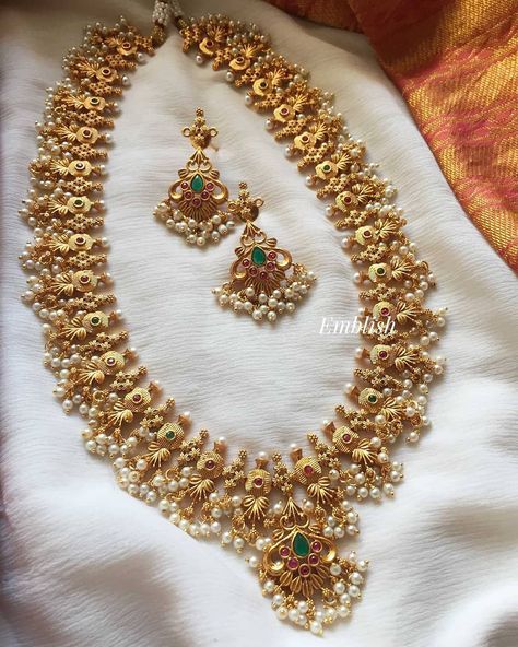 Middle Set Gold Designs, South India Jewels Necklace, Simple Guttapusalu Necklace, Guttapusalu Necklace Gold, South Indian Necklace, Long Gold Chain Designs For Women, Guttapusalu Necklace, Traditional Jewelry Antique, Guttapusalu Haram