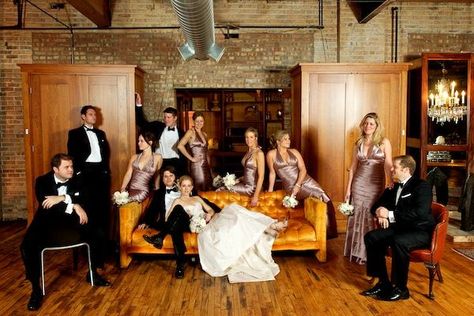 Winter Chicago, Bridal Party Poses, Bridal Parties Pictures, Photography City, Wedding Picture Poses, Bridesmaids Photos, Photo Fun, Bridal Parties, Bridal Party Photos