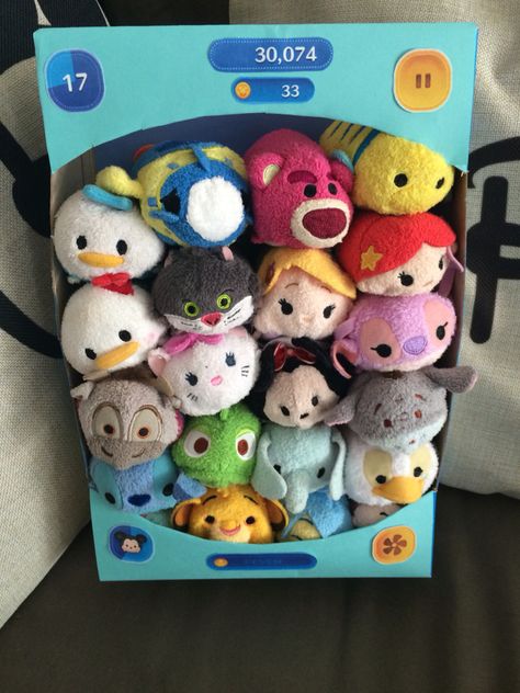 Tsum Tsum Display Ideas, Tsum Tsum Pattern Sewing, Twst Tsum Tsums, Stitch Tsum Tsum, Game Display, Cartoon Spaceship, Tsum Tsum Collection, Tsum Tsum Party, Toddler Christmas Gifts