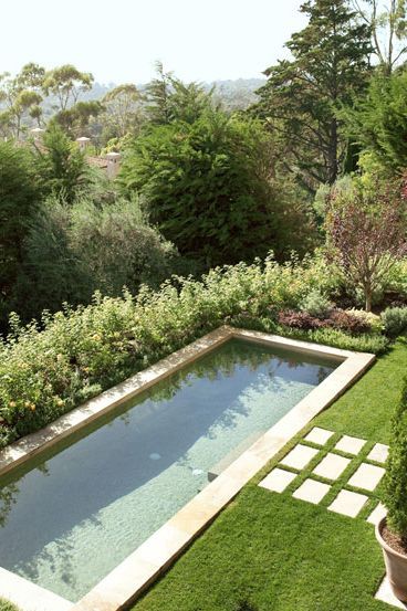 California Pools, Kleiner Pool Design, Swimming Pool Landscaping, Small Pool Design, Swimming Pond, Pool Fountain, Natural Swimming Pools, Piscina Natural, Small Pools