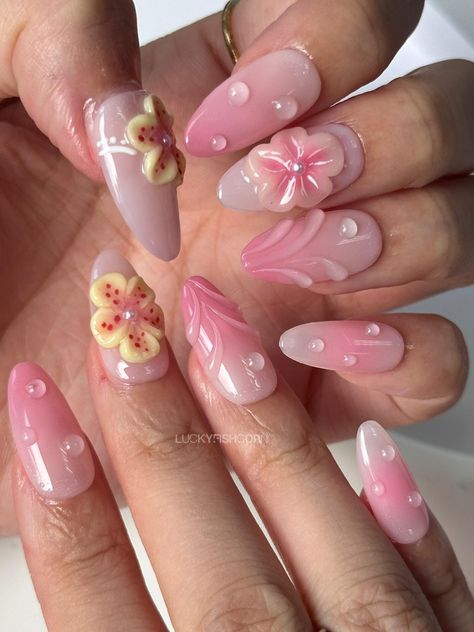 3D Flower nails/Gel nails/short almond nails/French Tip nails/Press on nails almond/Pink Nails/Pink Press on nails/Trendy nails/False nails/Fake nails/Customized nails/Custom nail/Princess nails/Fairy Nails/ Flower Nails/Gyaru nails/Pink Nails/Elegant Nails 💌 E A C H  O R D E R  C O N T A I N S -  10 Handcrafted Press-On Nails -  Nail Glue  -  Sticky tabs -  Cuticle pusher -  Nail File/ Buffer 📏S I Z E ？ - Use a tape measure to measure the widest part of the nail diameter - Match the corresponding size chart according to the size of each nail - Recommended to use the largest size if there is no exact match - Customized sizes are supported - Need to select the custom option 🔍U S I N G ? - Clean the surface of the nails, make sure the surface is dry, and use jelly stickers or nail glue to Summer Gyaru Nails, Nail Inspo 3d Flower, Trendy Nails 3d, Fairy Nails Short, Short Tropical Nails, Gyaru Nails Short, 3d Flower Nails Short, Flower 3d Nails, Pink Elegant Nails