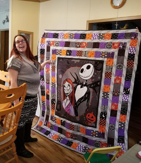 Nightmare Before Christmas 2017 Nightmare Before Christmas Quilt Ideas, Jake Skellington, Nightmare Before Christmas Quilt, Halloween Quilt Panels, Nightmare Before Christmas Blanket, Halloween Quilt Patterns, Halloween Sewing Projects, Christmas Quilting Projects, Quilt Panels