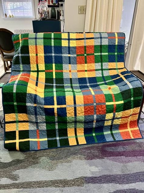 Tartan Quilt Pattern, Plaidish Quilt Pattern, Plaidish Quilt, Quilt Layouts, Shirt Quilts, Plaid Quilt, Sew Projects, Quilts Modern, Make A Quilt