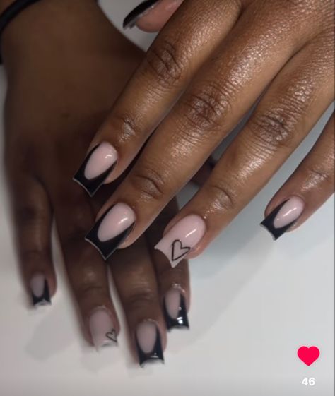 Short Classy Black Nails, Black Nails Ideas Square, Short Nails Ideas Black, Nails For 7th Grade, Nail Designs Initials, Nails With His Initials, Nails Acrylic Medium, Nails With Initials Acrylic, Nails With Initials