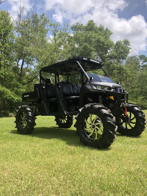 Can am defender on 43.5 bkt SUPER ATV Can Am Defender Lifted, Can Am Defender, Atv Four Wheelers, Can Am Atv, Polaris Off Road, Night Stalker, Polaris Ranger Crew, Bone Stock, Reverse Trike