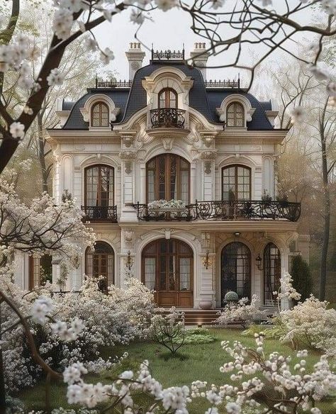 Dream House Victorian, Late Victorian Aesthetic, Romantic House Exterior, Regency Home Aesthetic, House Exterior European, Old Hollywood House, 1920 Mansion, Modern Victorian Homes Exterior, Old European House