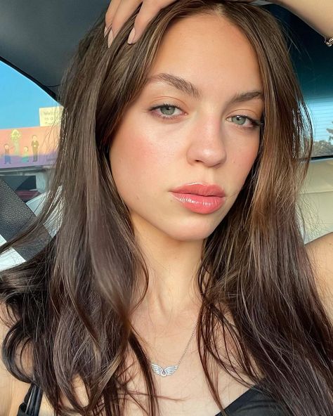 Claudia Sulewski, Prettiest Celebrities, Ginger Hair Color, Pretty Females, Face Card, On My Way, Dream Hair, Iconic Women, Ginger Hair