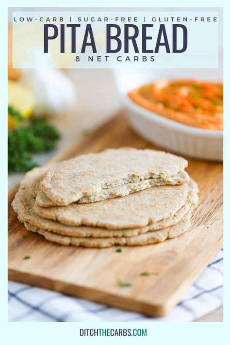 Low Carb Pita Bread, Gluten Free Pita Bread, Gluten Free Pita, Ditch The Carbs, Chicken Fajita Soup, Pita Bread Recipe, Low Carb Sweeteners, Lchf Recipes, Bread Serving