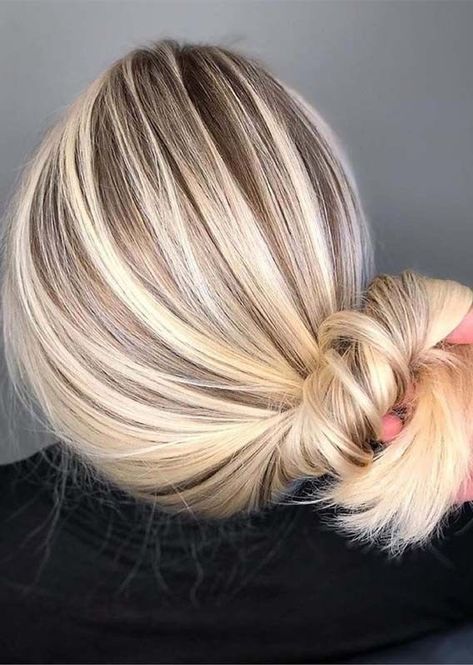 Fresh Blonde Hair, Unique Highlights, Blonde Hair Colors, Brassy Blonde, Balayage Blonde, Frontal Hairstyles, Blonde Hair Shades, Blonde Hair Looks, Blonde Hair With Highlights