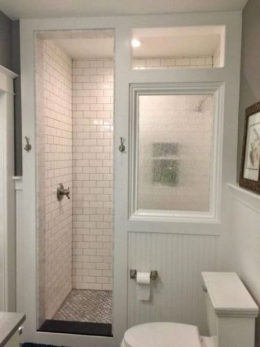 That Bathroom | Jo's Country Junction Craftsman Bathroom Remodel, Inexpensive Bathroom Remodel, Craftsman Bathroom, Bilik Air, Farmhouse Small, Shower Toilet, Cheap Bathrooms, Bathroom Remodel Designs, Bathroom Remodel Shower