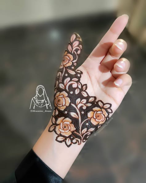 Arabic Mehandi Unique, Stylish Mahendi Designs, Mehandi Designs Stylish, Fingers Mehandi, Mahendi Designs Simple, Henna Unique, Bridal Mehandi Designs, Henna Arabic, Finger Mehendi Designs