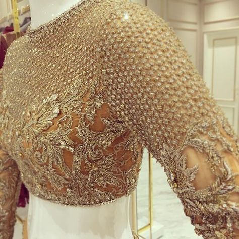 20+ Latest Golden Blouse Designs | Wedlockindia.com Golden Blouse Designs, Faraz Manan, Golden Blouse, Wedding Blouse Designs, Sari Blouse Designs, Red Lehenga, Wedding Blouse, Embroidered Blouse Designs, Trendy Blouse Designs