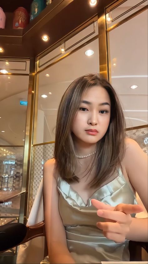 Hair Color For Morena Skin, Hair Color For Morena, Hair Gif, Short Hair Highlights, Asian Short Hair, Shot Hair Styles, Haircuts For Medium Hair, Haircuts Straight Hair, Short Hair Color