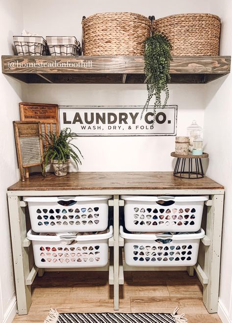 Laundry Room Colors Scheme, Room With Blue Accents, Rustic Laundry Room, Rustic Laundry, Laundy Room, Laundry Room Colors, House Laundry Room, Small Laundry Room Makeover, Rustic Laundry Rooms