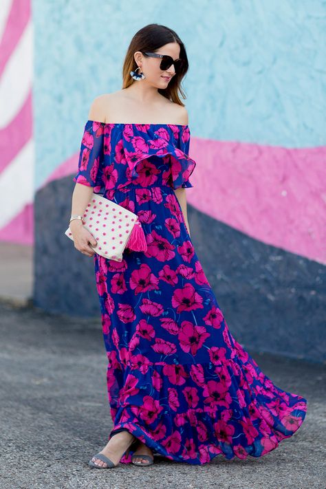 03.06.2017 Summer Maxi Dress Outfit, Off The Shoulder Outfit, Shoulder Outfit, Summer Outfits Beach, Off The Shoulder Maxi Dress, Pink Summer Dress, Outfit Trends, Floral Print Maxi Dress, Floral Print Maxi