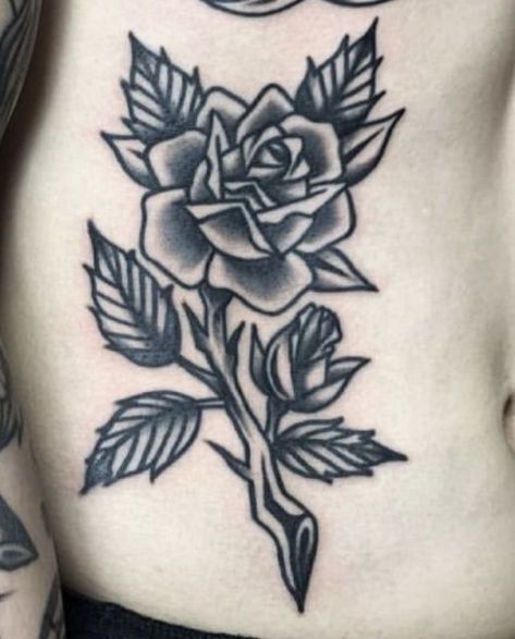 American Traditional Rose Black And Grey, Traditional Rose Black And Grey, American Traditional Rose Tattoo Black, Traditional Side Tattoo, Goth Rose Tattoo, American Traditional Black And Grey, Traditional Rose Tattoo, Optical Illusion Tattoos, Illusion Tattoos